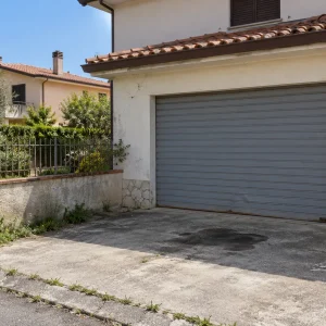 Trasformare garage in abitazione ad Aprilia: cosa serve